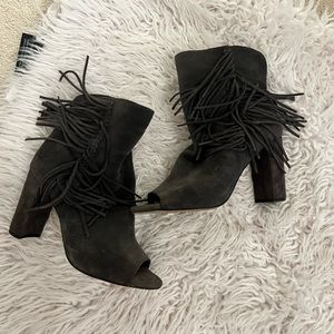 Gianni Bini booties